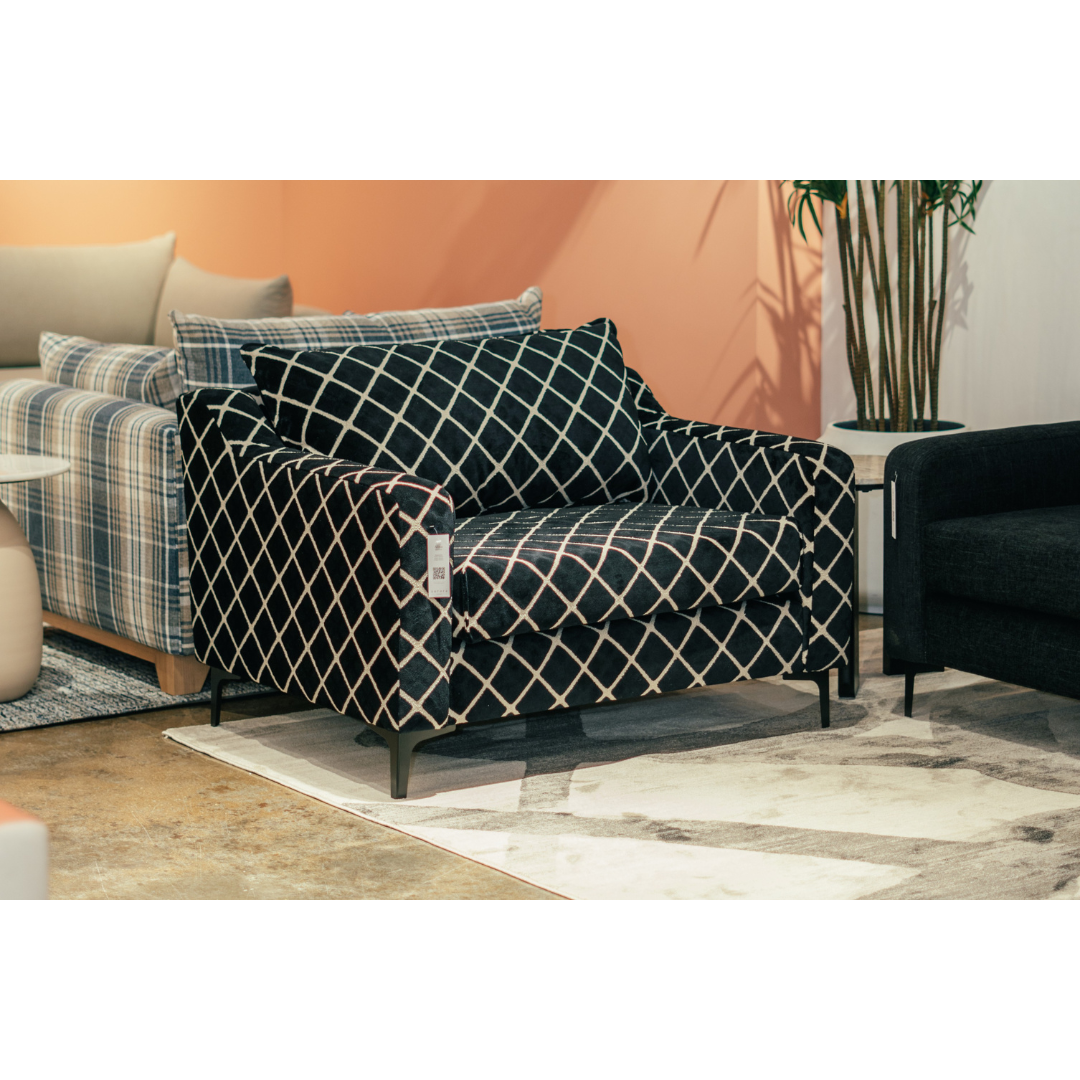 Alina - Loveseat